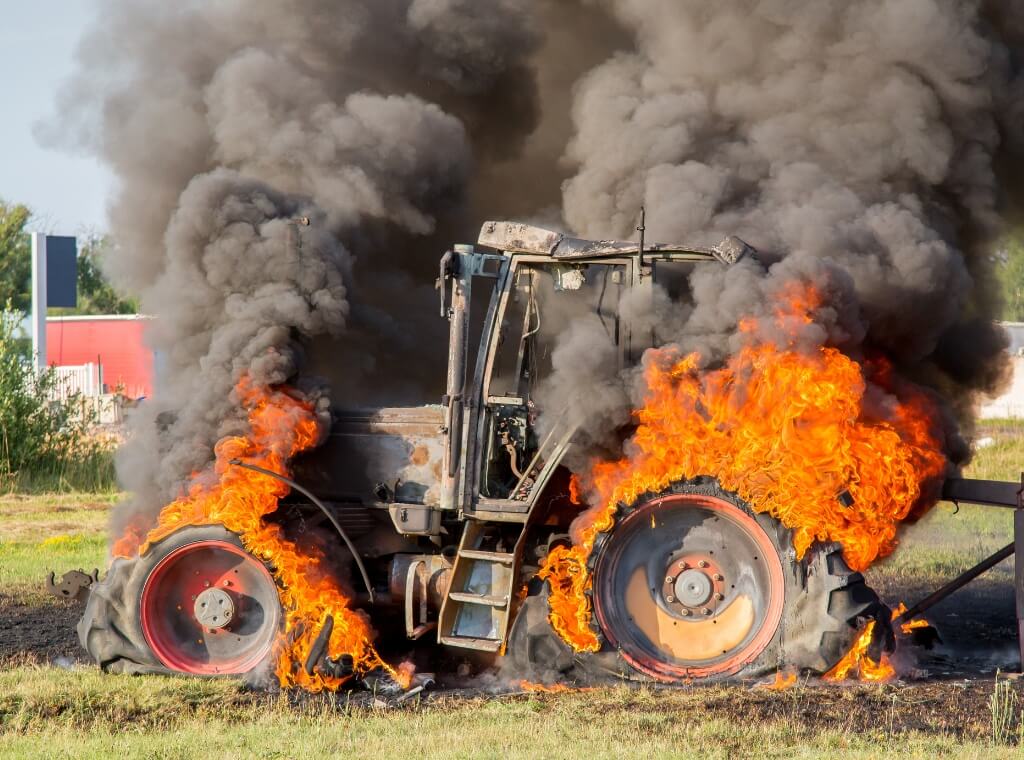 Elektrischer Wunder-Traktor nutzt KI – Problemlöser für Landwirte?
